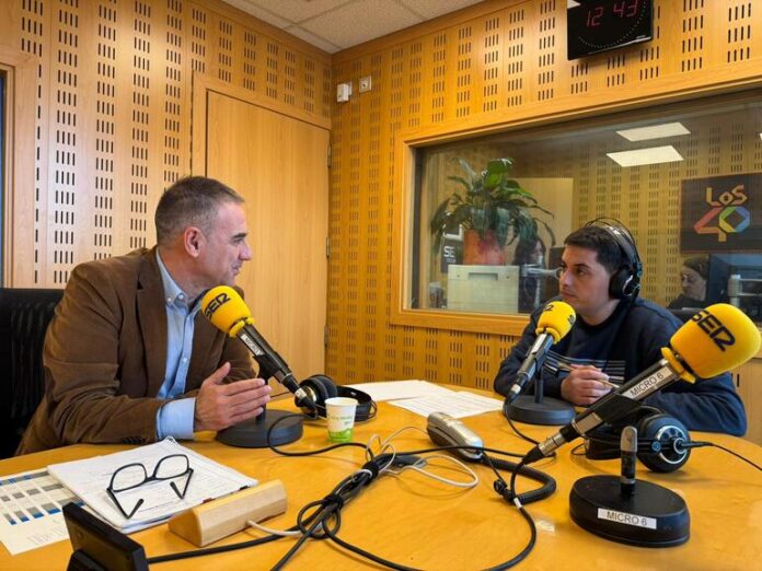 De los Toyos: “Sinatuta dauden eta negoziatzen ari diren hitzarmenen bidez, Gasteizen 2.000 etxebizitza publiko baino gehiago eraikitzea aurreikusi du Eusko Jaurlaritzak”