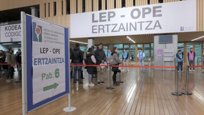 3.100 pertsona baino gehiago aurkeztu dira Ertzaintzaren 35. promozioaren EPEra