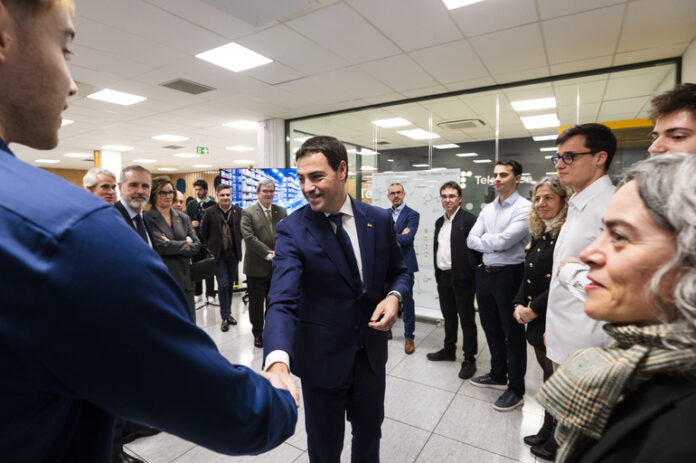 Lehendakariak Euskadiko potentzialari ahalik eta etekinik handiena ateratzeko deia egin du, lehiakortasun handiagoa lortzeko eta herrialde gisa hazteko