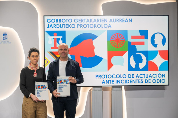Donostia, primera capital vasca en aprobar un protocolo municipal contra los incidentes de odio