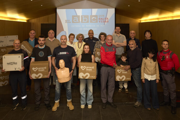 Nafarroan urtean 180 bihotz-geldialdi izaten dira, %20ko biziraupenarekin