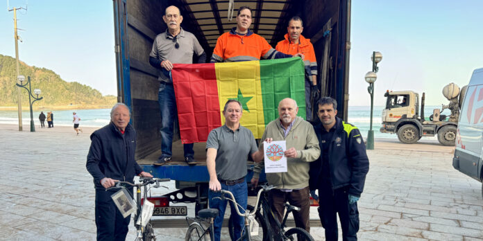 Zarautzen abandonatutako bizikletak Senegalera bidaliko dira
