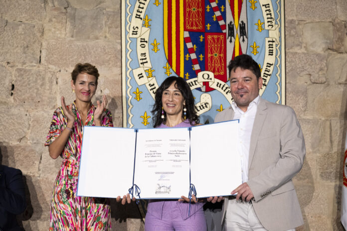 2026ko Talentu Artistikoa Sustatzeko eta Vianako Printzea Kulturaren sarietarako hautagaitzak aurkezteko epea apirilaren 13ra arte egongo da zabalik