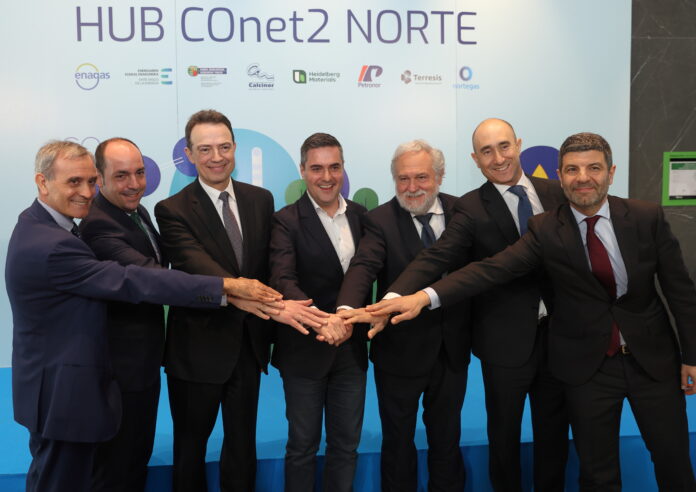 Enagásek, Energiaren Euskal Erakundeak eta Euskadiko, Nafarroako eta Kantabriako “deskarbonizatzeko zailak” diren industria nagusiek ‘Iparraldeko Hub’aren garapena bultzatzen dute, industria deskarbonizatzera begira