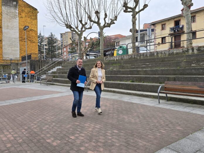 Barakaldok Burtzeñako plazako harmailak berritzeari ekin dio, gune erosoagoa, berdeagoa eta bizilagunen arteko topaketarako pentsatuagoa izan dadin