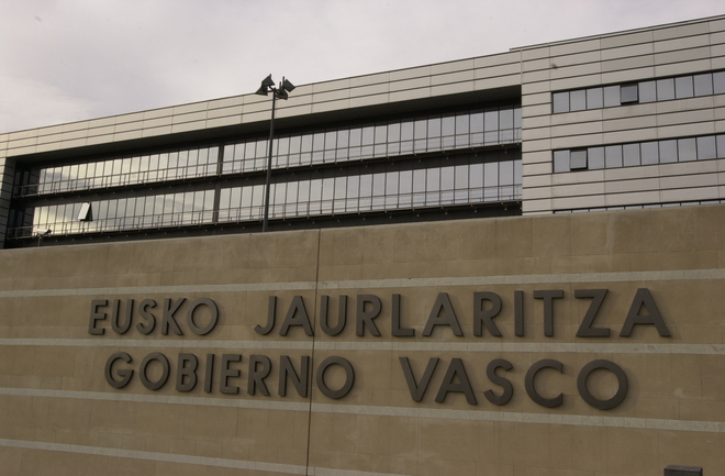 Eusko Jaurlaritzak Euskadiko produkzio-eraldaketarako zor-funtsa sortu eta administratuko duen kudeatzailea hautatzeko deialdia egin du