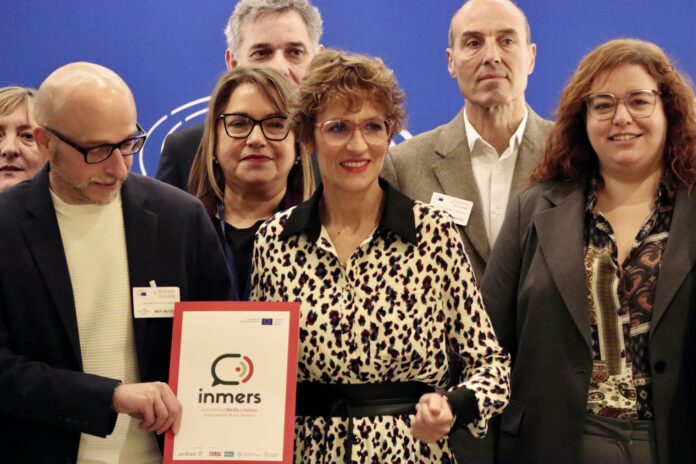 Chivite Lehendakariak INMERS proiektu europarra inauguratu du Bruselan, landa-inguruneetan adinekoen alfabetatze mediatikoa indartzeko