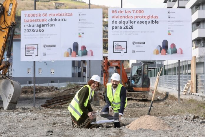 Hasiera eman zaie Eusko Jaurlaritzak Zorrotzaurren programatu dituen alokairuko 1.082 etxebizitza babestuetatik 66 eraikitzeko obrei