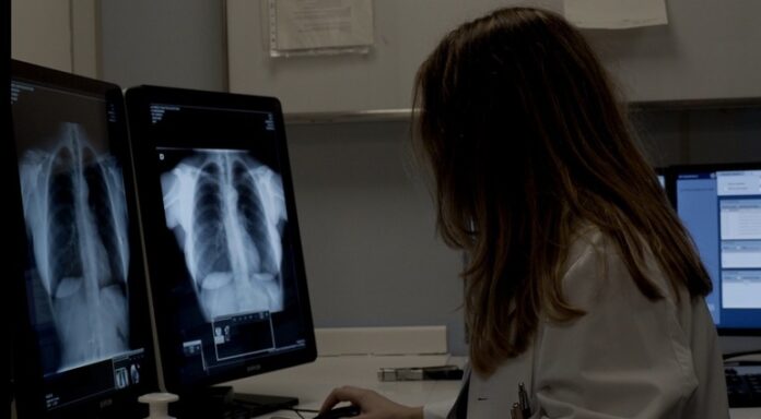 Osakidetzak beste urrats bat eman du aurrera irisgarritasunari dagokionez, erraztu egin baitu herritarrek proba diagnostikoen irudiak etxetik eskatu ahal izatea, mugitu beharrik gabe