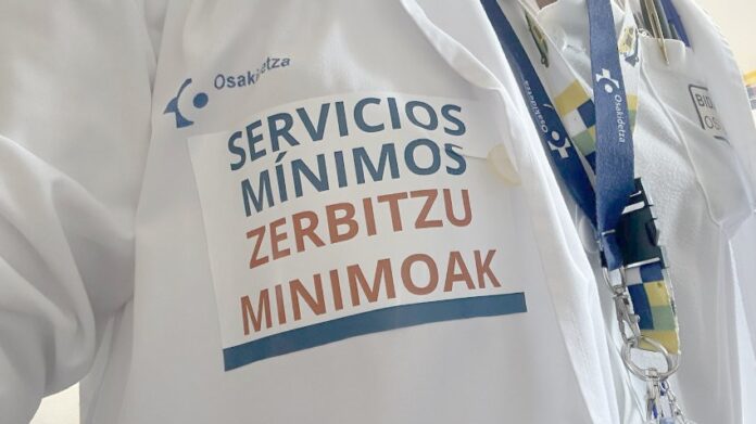 Euskadik, Gaztela-Mantxak eta Kanariek bitartekaritza independenteko figura bat proposatu diote Osasun ministroari, Estatuko greba medikoa desblokeatzeko