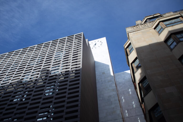 Foru Gobernuak zerga zor jakin batzuen salbuespenezko geroratzea onartu du, enpresei eta autonomoei laguntzeko