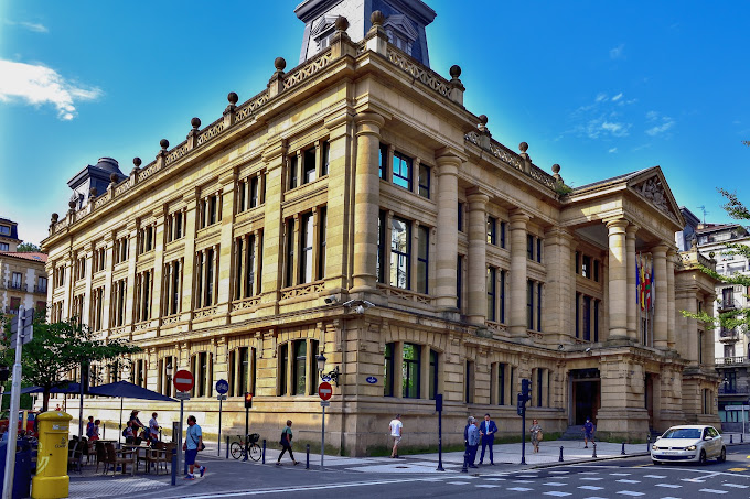 La Fiscalía de Gipuzkoa pide 3 años de cárcel para una mujer por blanquear 172.169 € estafados