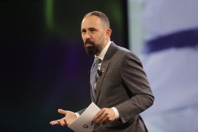 Denis Itxaso, BUILD:INN klusterraren batzarrean: “Eraikuntzaren sektore indartsu, berritzaile eta konprometiturik gabe ez dago etxebizitza-politika posiblerik”
